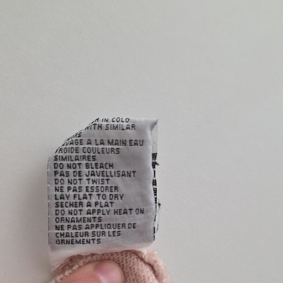 Ness pink women’s sweater graphic girl motif – size L – cozy knit - Picture 8 of 8